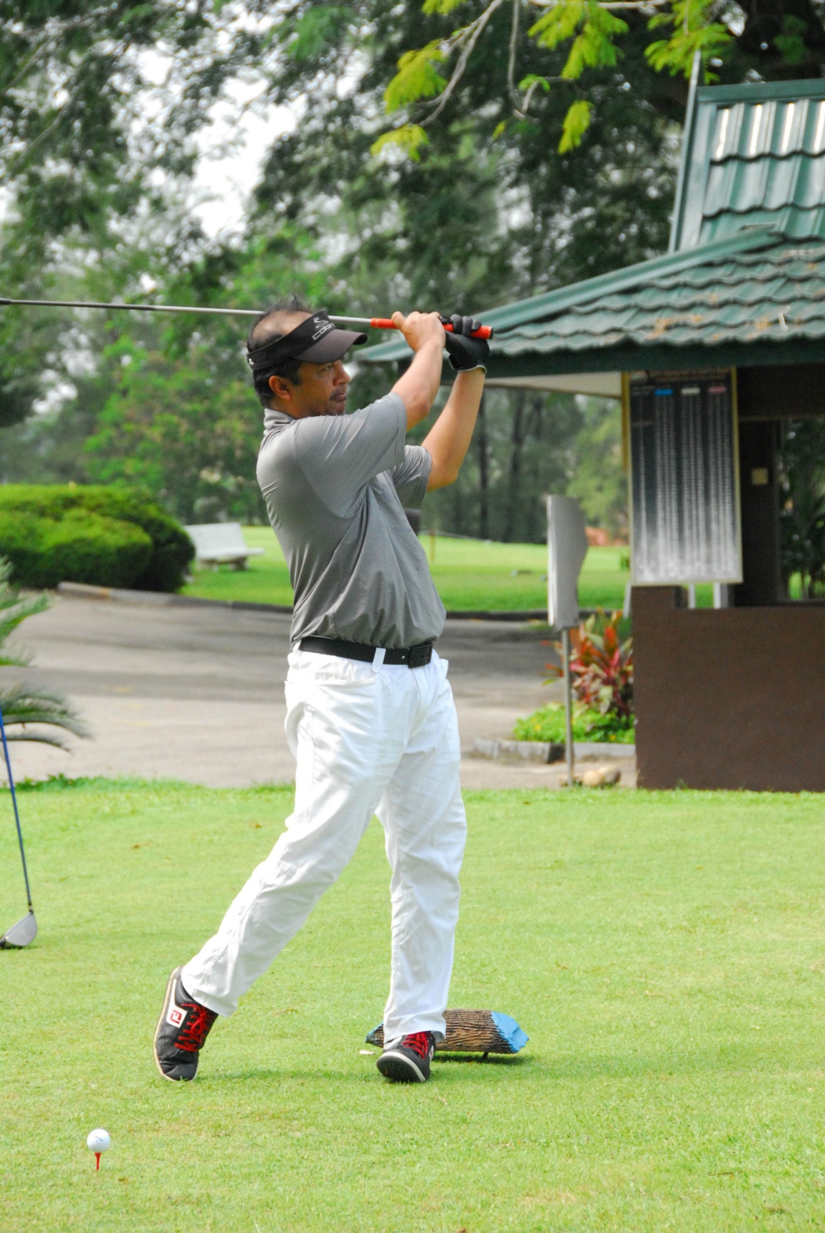 PRO15 157 GOLF DSC 0446.JPG